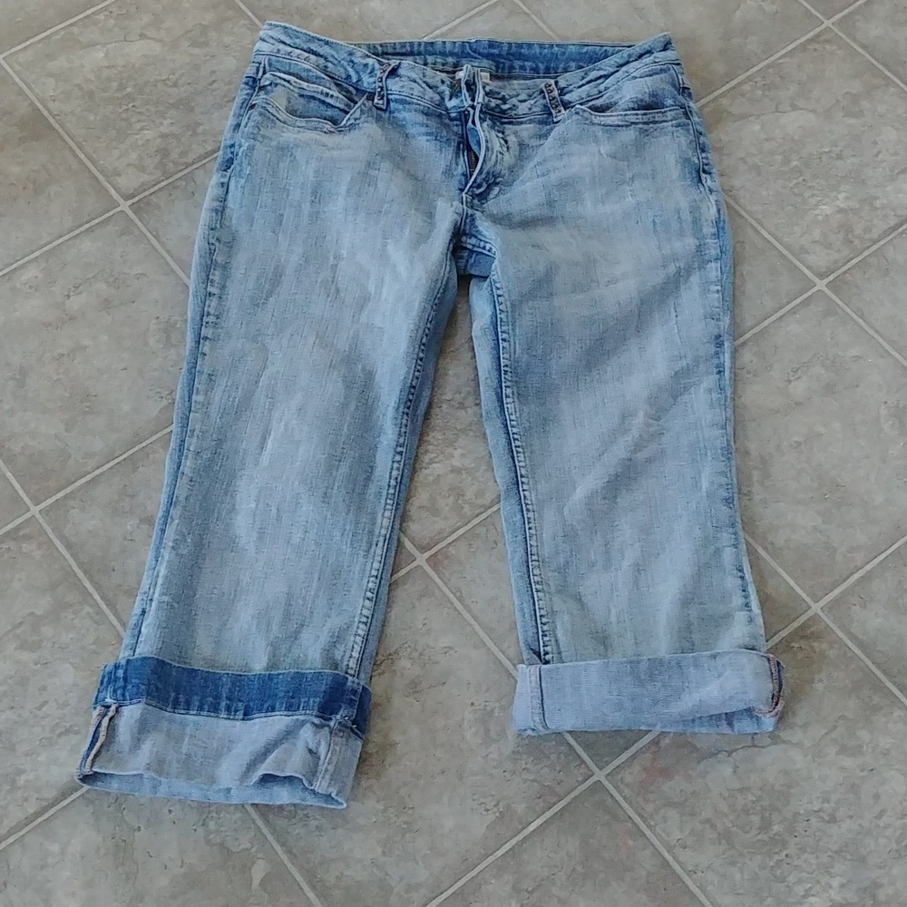 Low rise 725 Capris